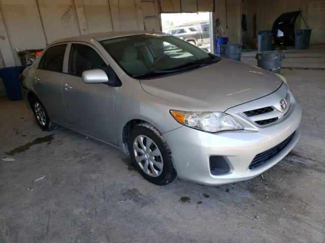 5YFBU4EEXDP202588 - 2013 TOYOTA COROLLA BASE SILVER photo 4