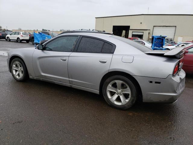 2C3CDXBG3DH680986 - 2013 DODGE CHARGER SE SILVER photo 2