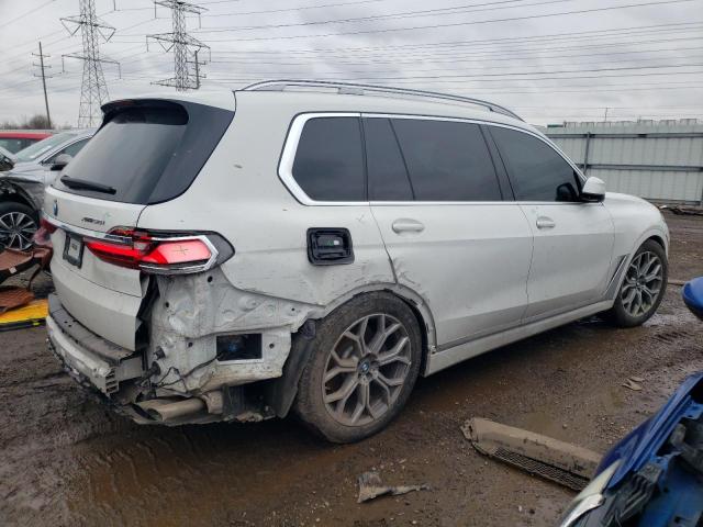 5UXCX4C55KLS37557 - 2019 BMW X7 XDRIVE50I WHITE photo 3