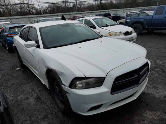 2C3CDXBG2DH677870 - 2013 DODGE CHARGER SE WHITE photo 4