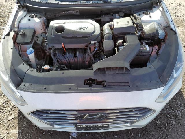 5NPE24AF7KH796679 - 2019 HYUNDAI SONATA SE WHITE photo 11