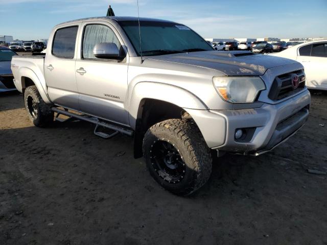 3TMJU4GN2FM185286 - 2015 TOYOTA TACOMA DOUBLE CAB PRERUNNER SILVER photo 4