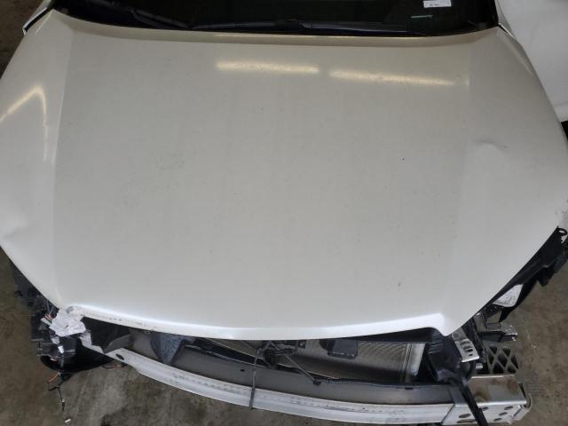 5TDKZRFH9KS555772 - 2019 TOYOTA HIGHLANDER SE WHITE photo 11