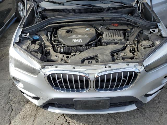 WBXHU7C38J5H38872 - 2018 BMW X1 SDRIVE28I SILVER photo 11