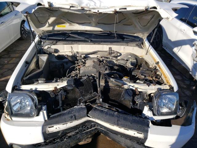 5TBET34135S481893 - 2005 TOYOTA TUNDRA DOUBLE CAB SR5 WHITE photo 11