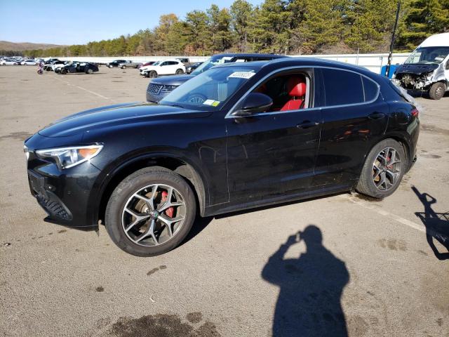 ZASPAKBN4L7C83828 - 2020 ALFA ROMEO STELVIO TI შავი ფოტო 1