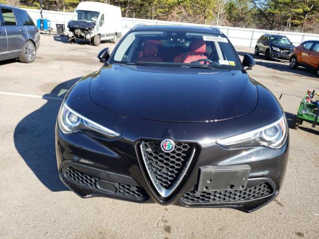 ZASPAKBN4L7C83828 - 2020 ALFA ROMEO STELVIO TI შავი ფოტო 5