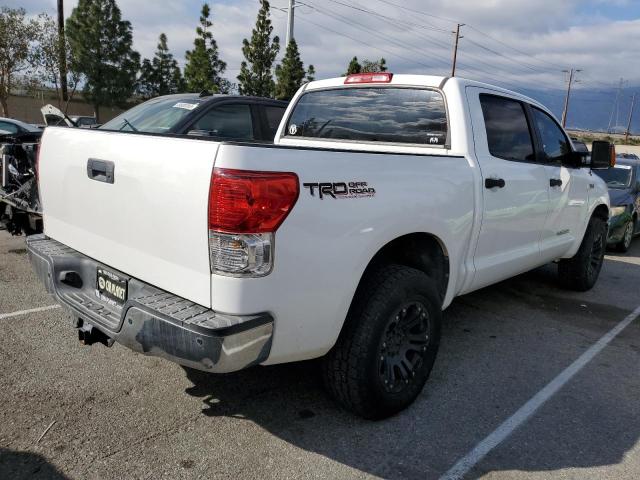 5TFDY5F18CX268734 - 2012 TOYOTA TUNDRA CREWMAX SR5 WHITE photo 3