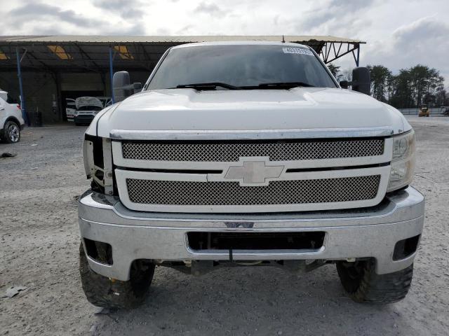 1GC1KYE81DF108139 - 2013 CHEVROLET SILVERADO K2500 HEAVY DUTY LTZ WHITE photo 5