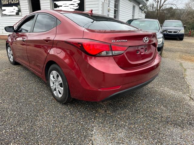 5NPDH4AE1GH690348 - 2016 HYUNDAI ELANTRA SE RED photo 3