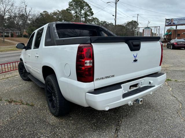 3GNNCFE00AG209929 - 2010 CHEVROLET AVALANCHE LT WHITE photo 3