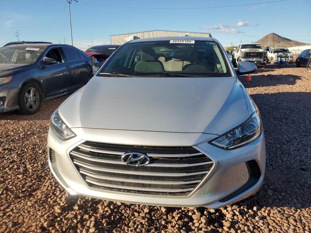 5NPD84LF9HH158496 - 2017 HYUNDAI ELANTRA SE SILVER photo 5