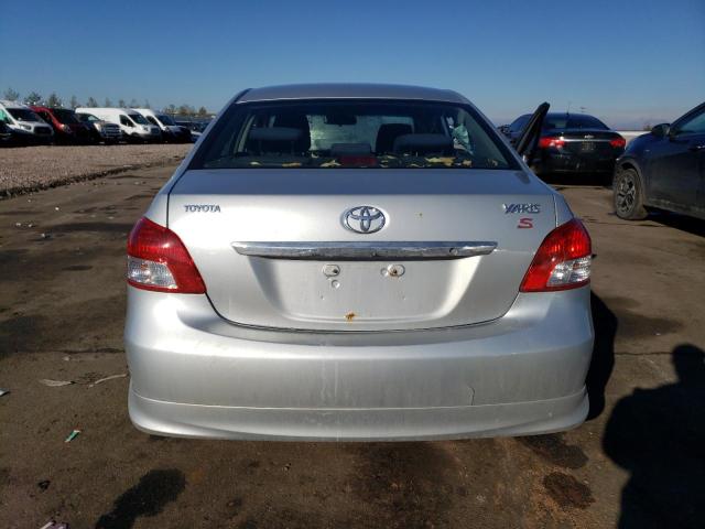 JTDBT903281204769 - 2008 TOYOTA YARIS SILVER photo 6