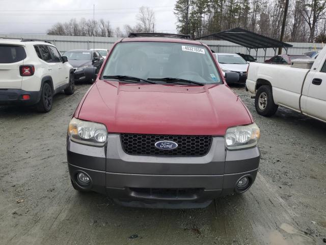 1FMCU93145KC72486 - 2005 FORD ESCAPE XLT RED photo 5