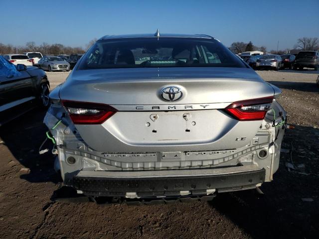 4T1C11AK1MU452386 - 2021 TOYOTA CAMRY LE SILVER photo 6