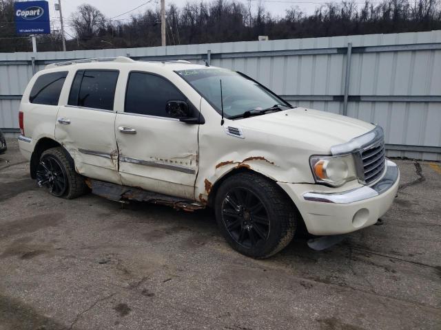 1A8HW58288F129688 - 2008 CHRYSLER ASPEN LIMITED WHITE photo 4