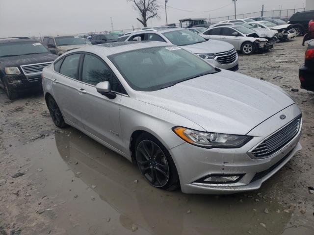 3FA6P0LU9JR242460 - 2018 FORD FUSION SE HYBRID SILVER photo 4