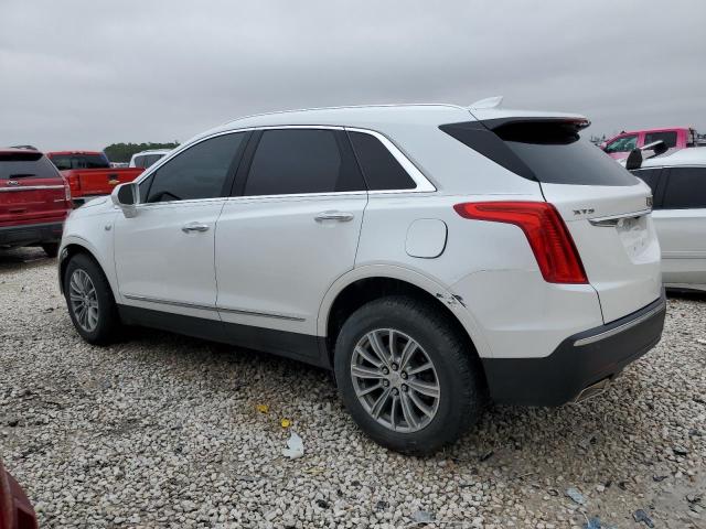 1GYKNBRS0HZ125060 - 2017 CADILLAC XT5 LUXURY WHITE photo 2