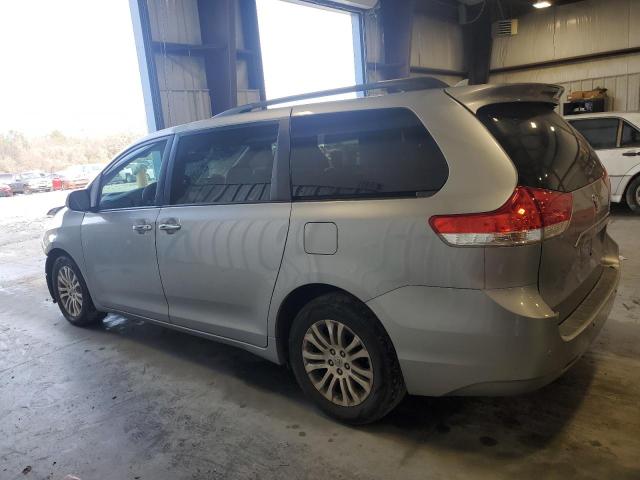 5TDYK3DCXBS157568 - 2011 TOYOTA SIENNA XLE SILVER photo 2