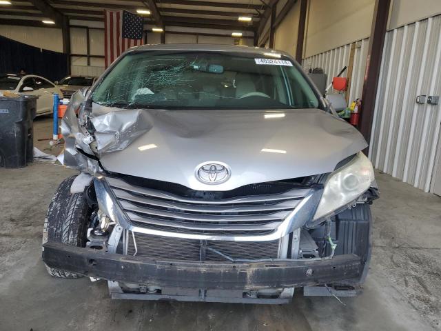 5TDYK3DCXBS157568 - 2011 TOYOTA SIENNA XLE SILVER photo 5