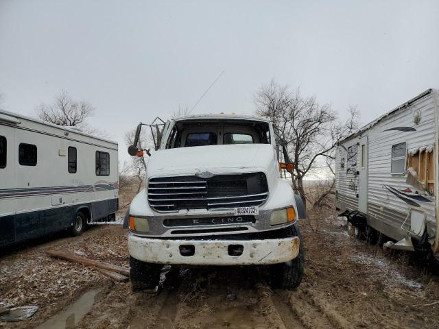 2FZHAWDA06AW10339 - 2006 STERLING TRUCK LT 8500 WHITE photo 9