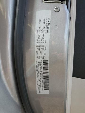 2C4RC1AG7JR274979 - 2018 CHRYSLER PACIFICA L SILVER photo 13