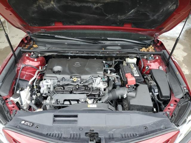 4T1B11HK5JU540824 - 2018 TOYOTA CAMRY L RED photo 11