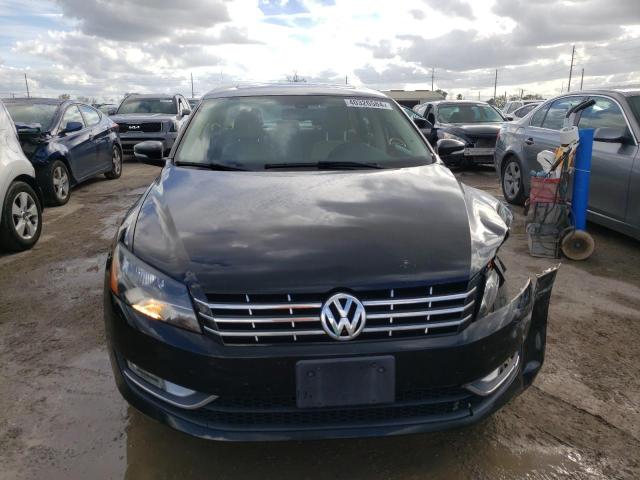 1VWCV7A38FC015088 - 2015 VOLKSWAGEN PASSAT SEL BLACK photo 5