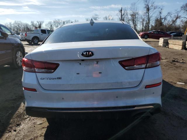 5XXGT4L38LG383689 - 2020 KIA OPTIMA LX WHITE photo 6