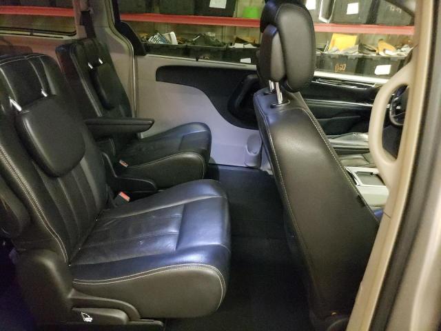 2A4RR8DG1BR704150 - 2011 CHRYSLER TOWN & COU TOURING L SILVER photo 11