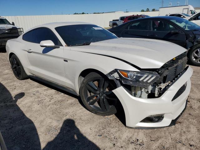 1FA6P8TH5H5231700 - 2017 FORD MUSTANG WHITE photo 4