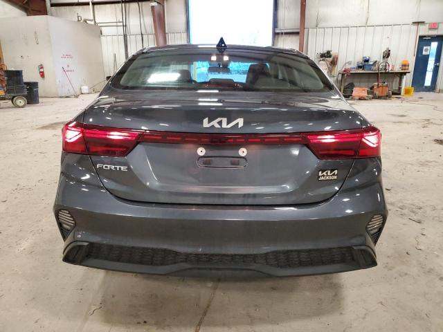 3KPF24AD4PE649945 - 2023 KIA FORTE LX CHARCOAL photo 6