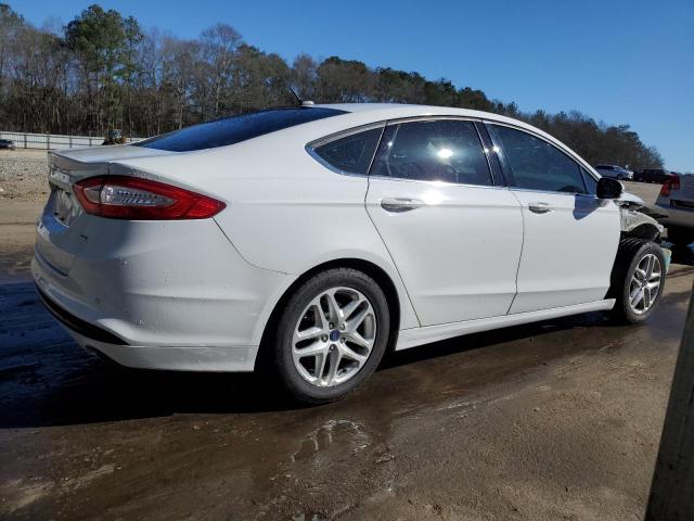 3FA6P0H76GR374958 - 2016 FORD FUSION SE WHITE photo 3