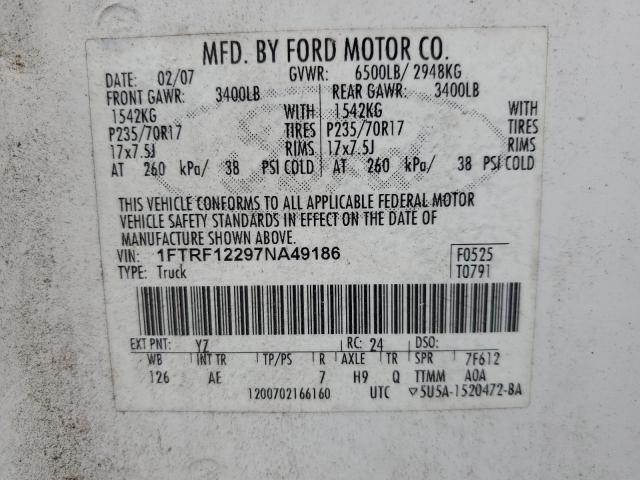 1FTRF12297NA49186 - 2007 FORD F150 WHITE photo 12