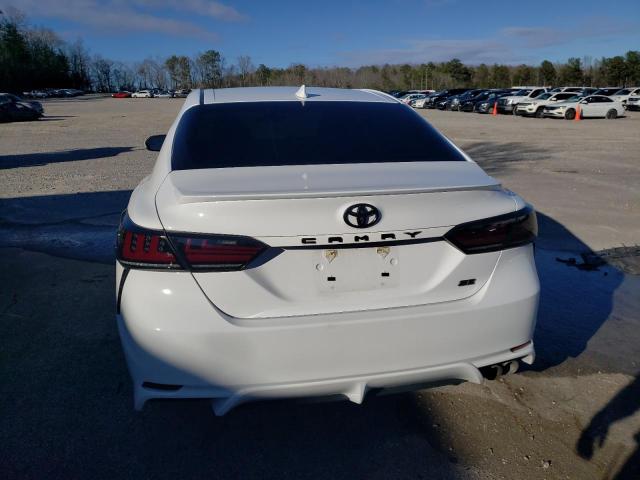 4T1G11AK2PU730475 - 2023 TOYOTA CAMRY SE NIGHT SHADE WHITE photo 6