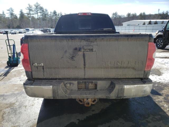 5TFUY5F15HX668161 - 2017 TOYOTA TUNDRA DOUBLE CAB SR/SR5 BLACK photo 6