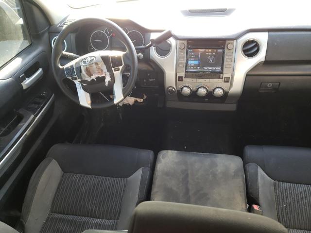 5TFUY5F15HX668161 - 2017 TOYOTA TUNDRA DOUBLE CAB SR/SR5 BLACK photo 8