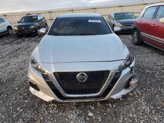 1N4BL4BV4LC169611 - 2020 NISSAN ALTIMA S SILVER photo 5