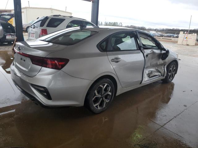 3KPF24AD2KE012027 - 2019 KIA FORTE FE SILVER photo 3