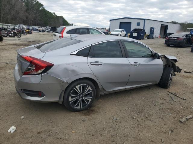 JHMFC1F32JX003613 - 2018 HONDA CIVIC EX GRAY photo 3