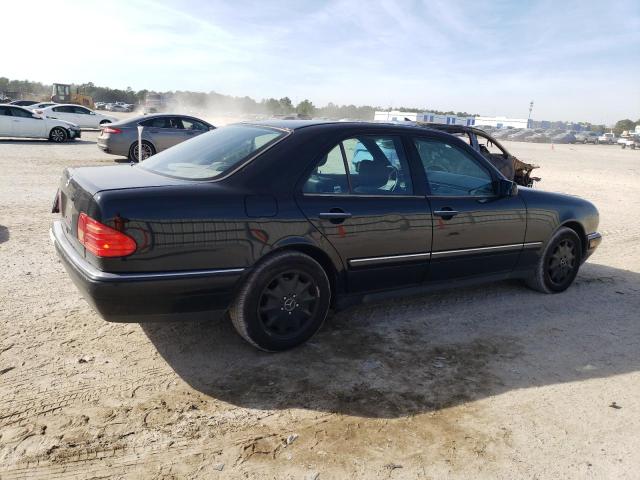 WDBJF65FXWA630399 - 1998 MERCEDES-BENZ E 320 BLACK photo 3