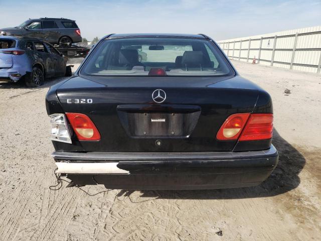 WDBJF65FXWA630399 - 1998 MERCEDES-BENZ E 320 BLACK photo 6