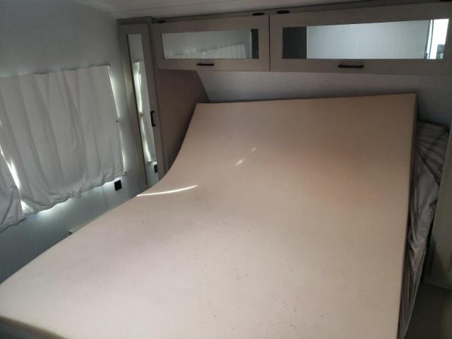 4X4TSMD26R8070766 - 2024 SALM FOREST RIV WHITE photo 5