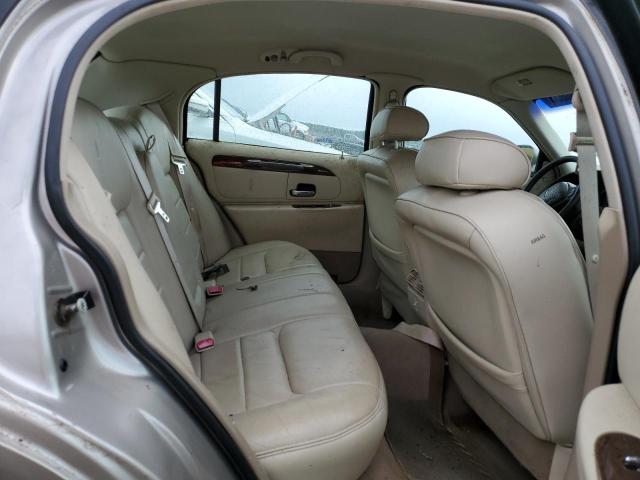 1LNHM81W4XY641720 - 1999 LINCOLN TOWN CAR EXECUTIVE Золотой фото 10