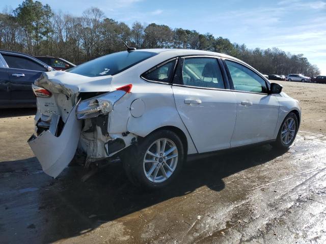 1FADP3F24GL201017 - 2016 FORD FOCUS SE WHITE photo 3