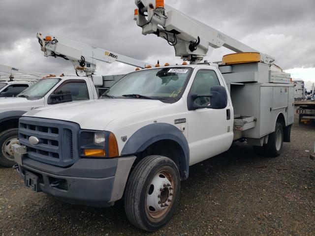 1FDXF46Y76EC16937 - 2006 FORD F450 SUPER DUTY WHITE photo 1