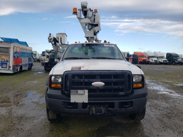 1FDXF46Y46EC16930 - 2006 FORD F450 SUPER DUTY WHITE photo 5