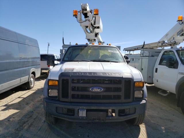 1FD4F46YX8EB87049 - 2008 FORD F450 SUPER DUTY WHITE photo 5