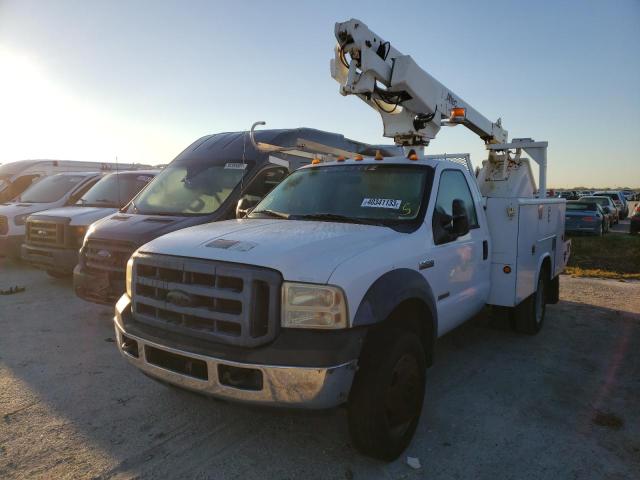 1FDXF46P06ED53550 - 2006 FORD F450 SUPER DUTY WHITE photo 2