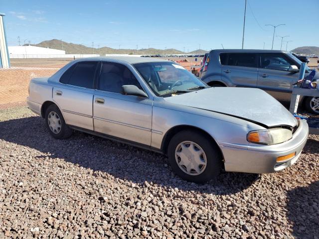 JT2BG12K4T0394625 - 1996 TOYOTA CAMRY DX SILVER photo 4